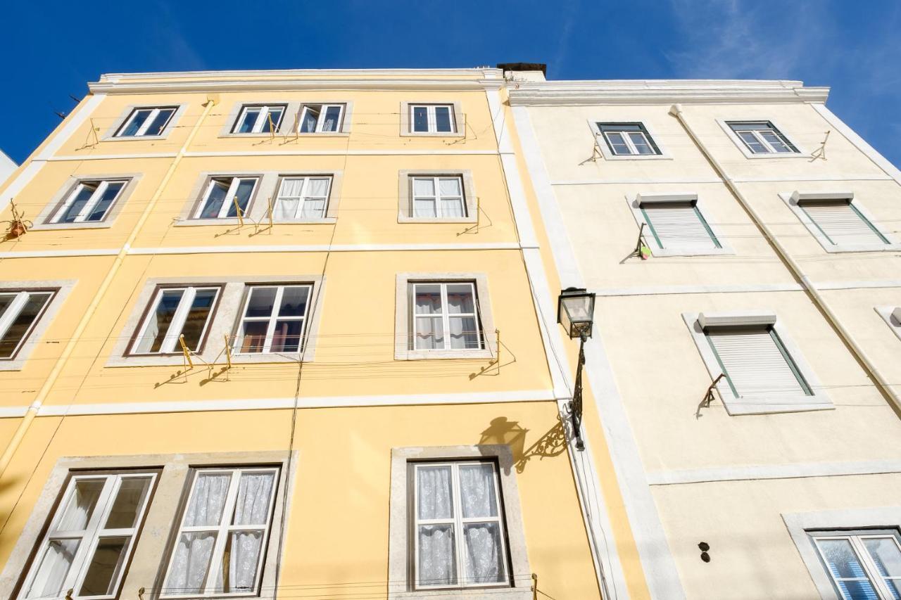 Colourful Alfama Apartment Лісабон Екстер'єр фото